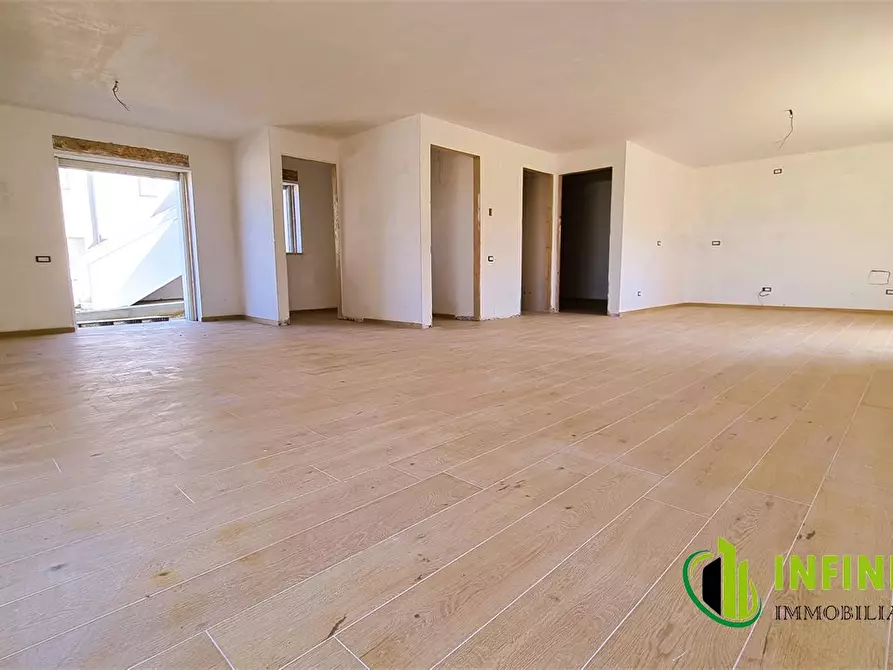 Immagine 5 di Appartamento in vendita  a Matera