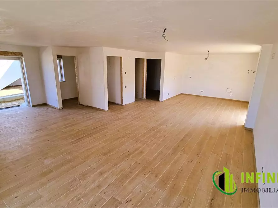 Immagine 4 di Appartamento in vendita  a Matera