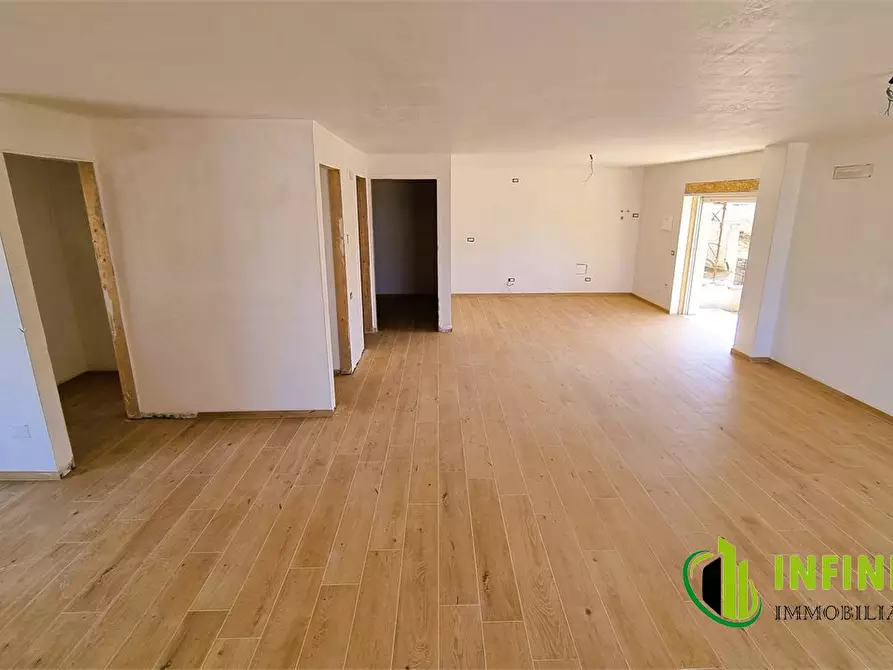 Immagine 3 di Appartamento in vendita  a Matera