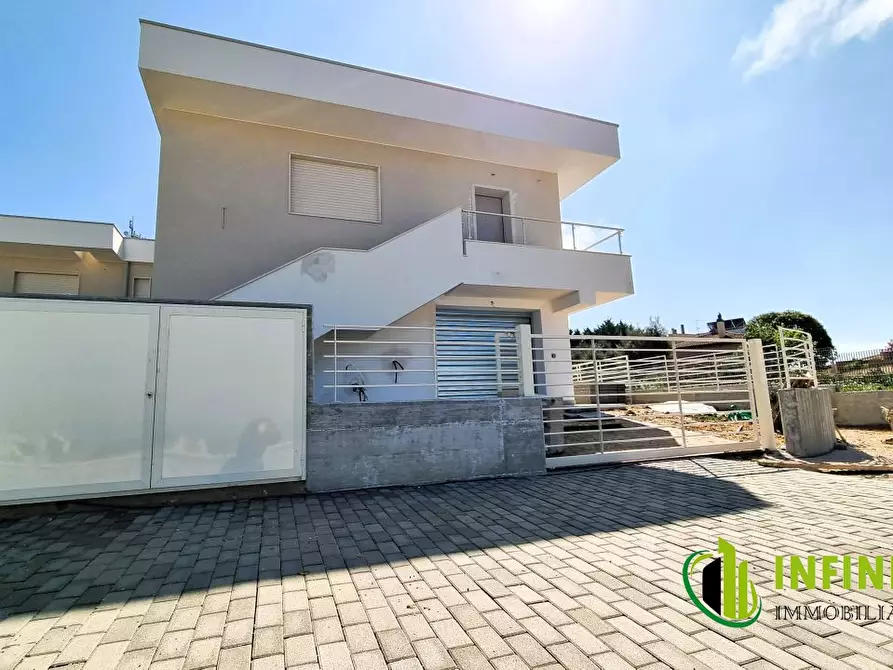 Immagine 2 di Appartamento in vendita  a Matera