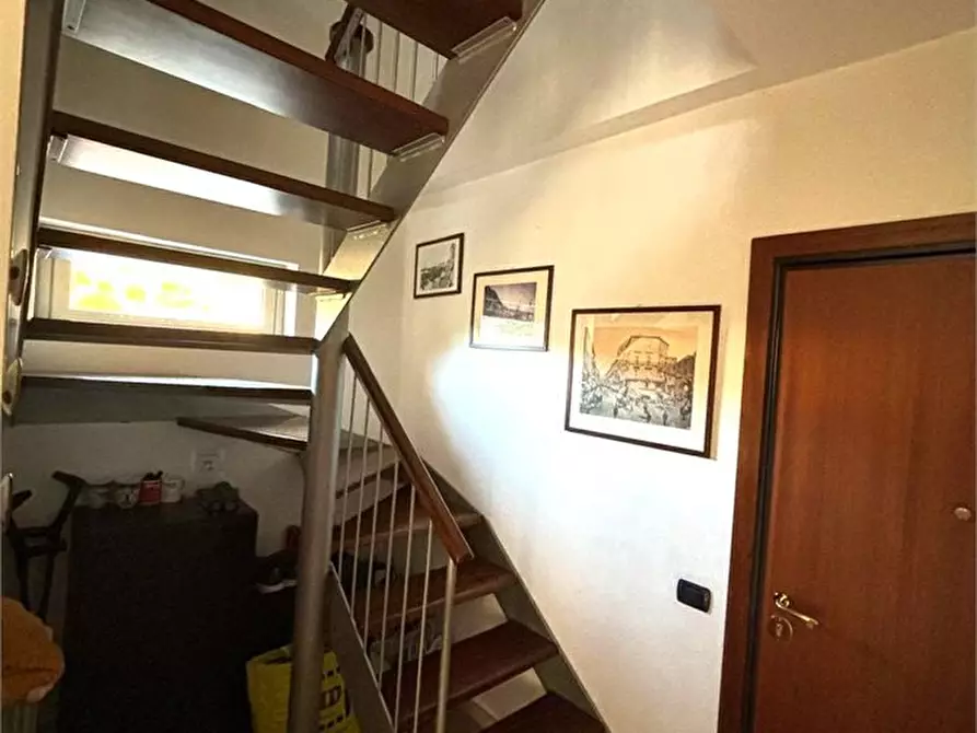 Immagine 10 di Appartamento in vendita  a Messina