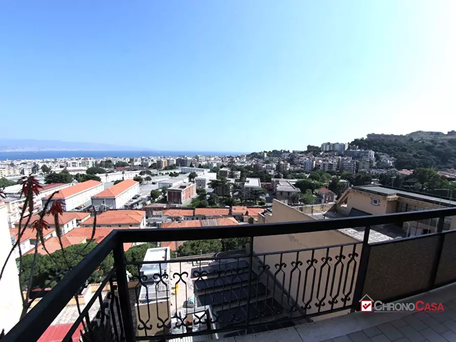 Immagine 2 di Appartamento in vendita  a Messina