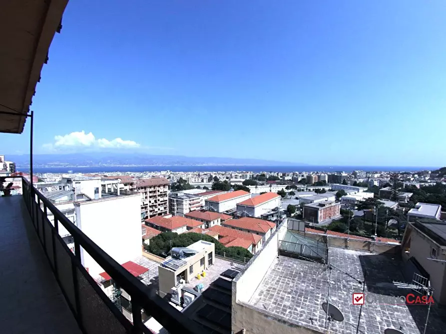 Immagine 3 di Appartamento in vendita  a Messina