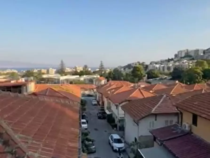 Immagine 1 di Appartamento in vendita  a Messina