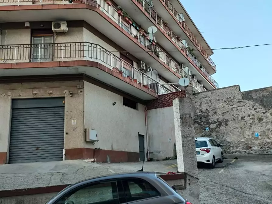 Immagine 1 di Appartamento in vendita  a Messina