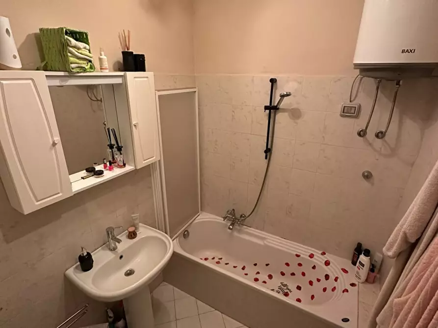 Immagine 4 di Appartamento in vendita  a Messina