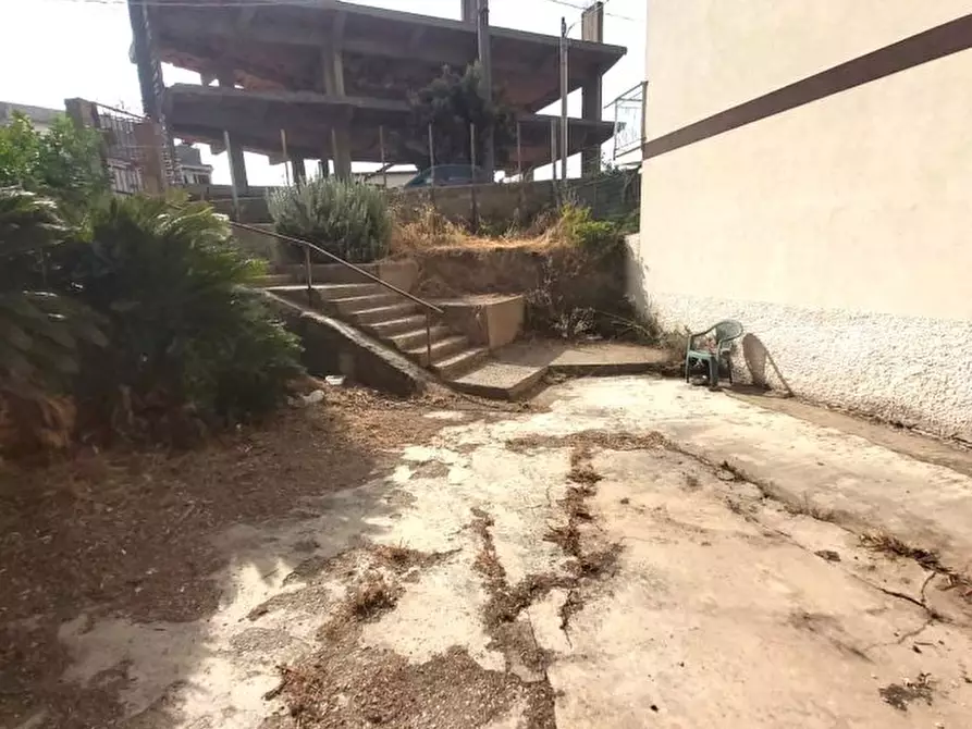 Immagine 10 di Appartamento in vendita  a Messina