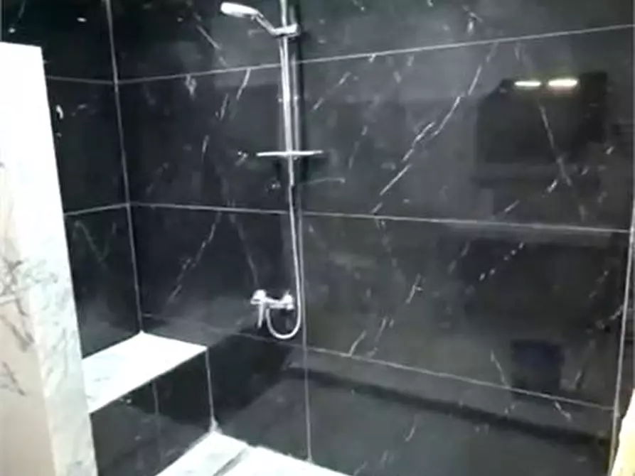 Immagine 10 di Appartamento in vendita  a Messina