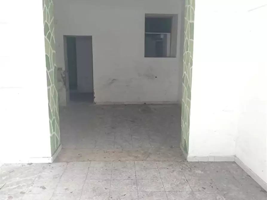 Immagine 10 di Appartamento in vendita  76 a Messina