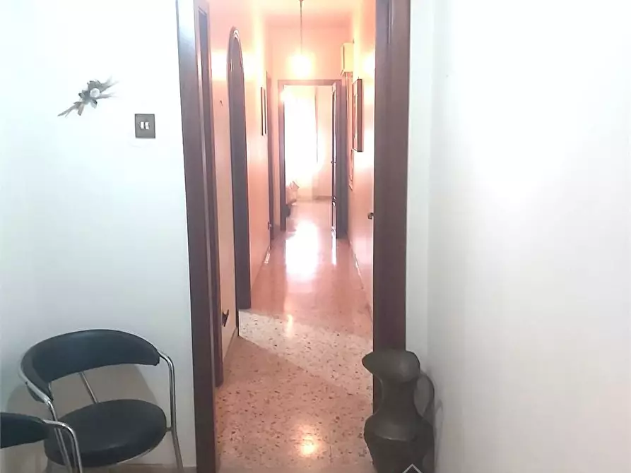 Immagine 7 di Appartamento in vendita  a Messina