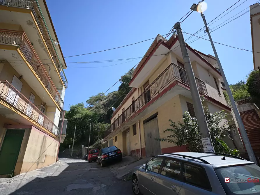 Immagine 5 di Appartamento in vendita  a Messina