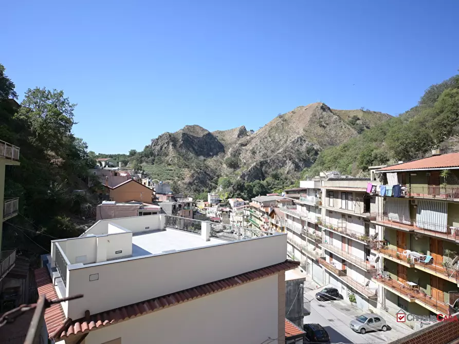 Immagine 3 di Appartamento in vendita  a Messina