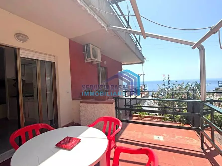 Immagine 1 di Appartamento in vendita  a Letojanni