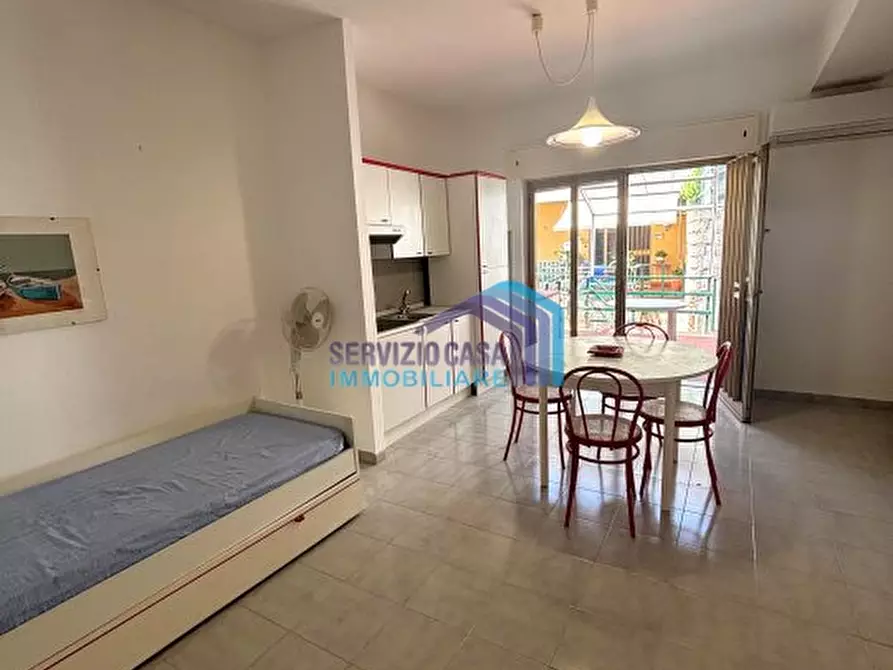 Immagine 9 di Appartamento in vendita  a Letojanni