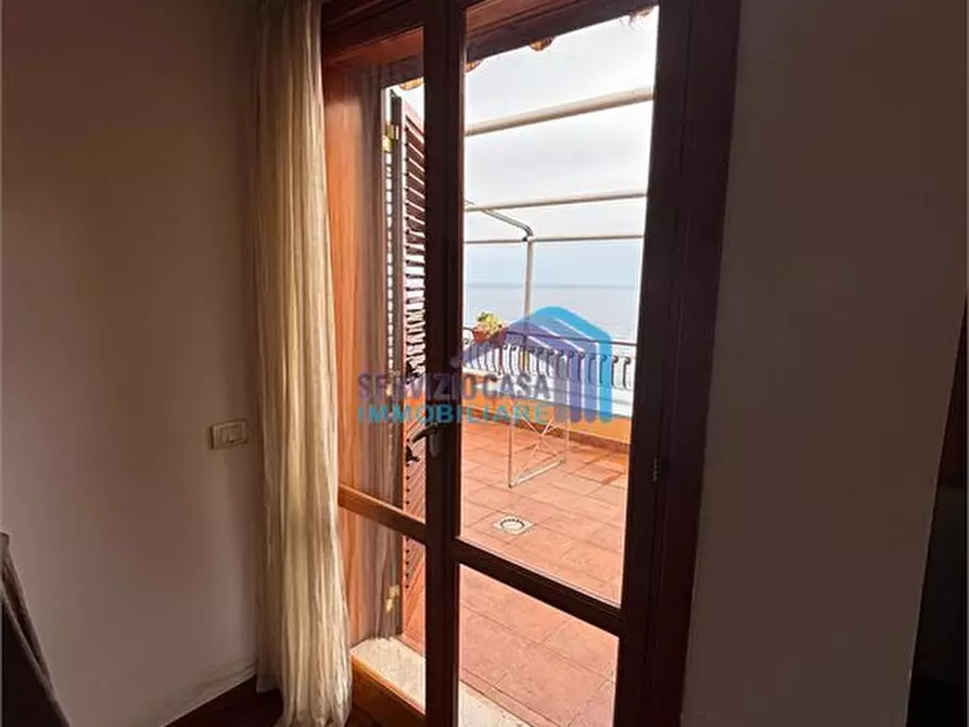 Immagine 6 di Appartamento in vendita  a Letojanni