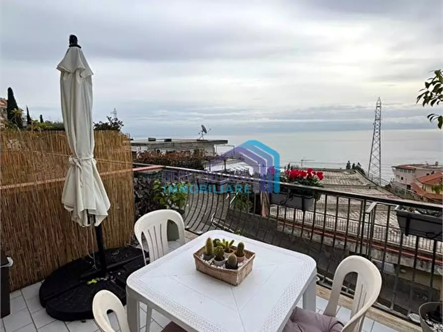 Immagine 2 di Appartamento in vendita  a Letojanni