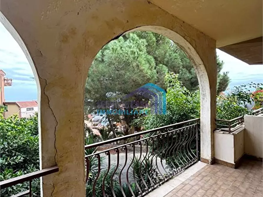 Immagine 4 di Appartamento in vendita  a Letojanni