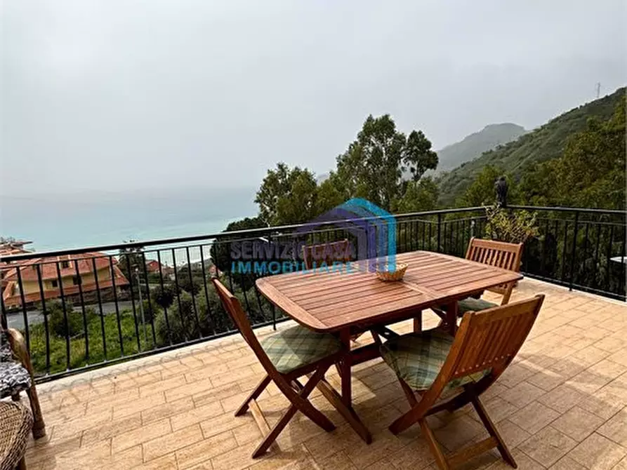 Immagine 6 di Appartamento in vendita  a Letojanni