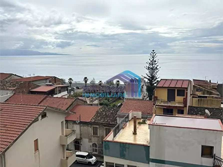 Immagine 4 di Appartamento in vendita  68 a Nizza Di Sicilia