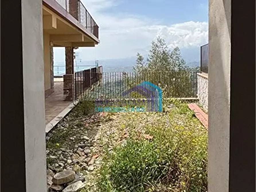 Immagine 7 di Appartamento in vendita  a Taormina