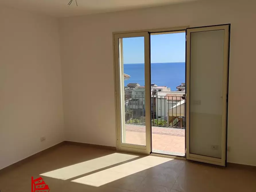 Immagine 7 di Appartamento in vendita  a Santa Teresa Di Riva