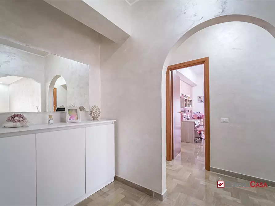 Immagine 9 di Appartamento in vendita  a Messina