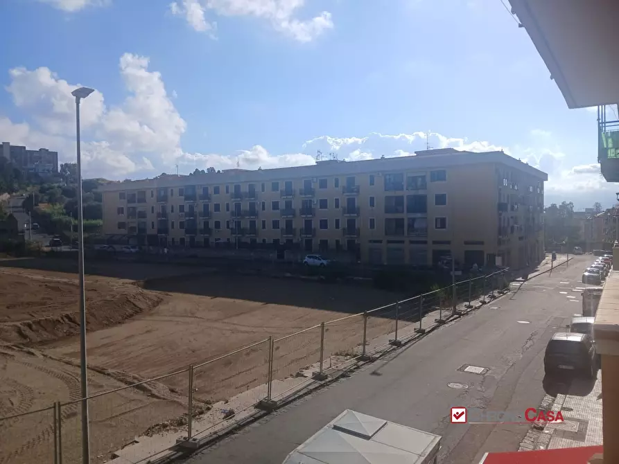 Immagine 1 di Appartamento in vendita  a Messina