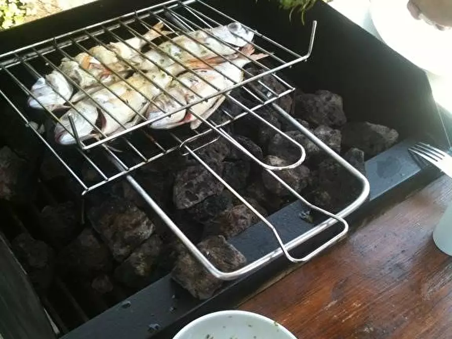 Immagine 10 di Appartamento in vendita  a Lipari