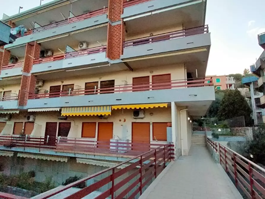 Immagine 2 di Appartamento in vendita  a Sant'alessio Siculo