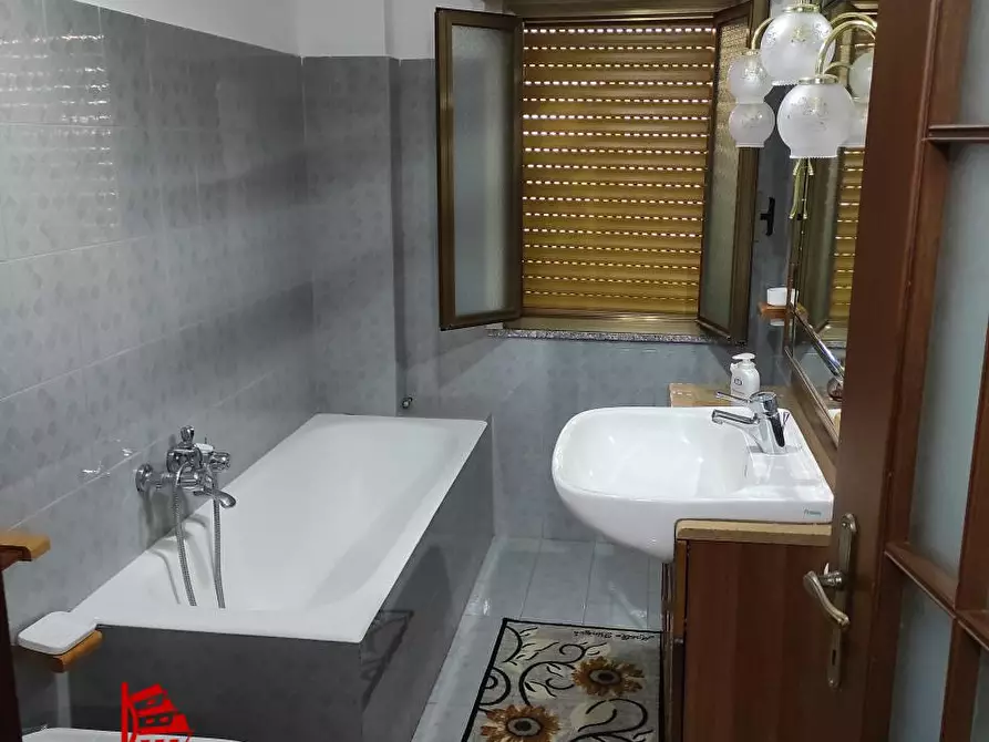 Immagine 5 di Appartamento in vendita  a Sant'alessio Siculo