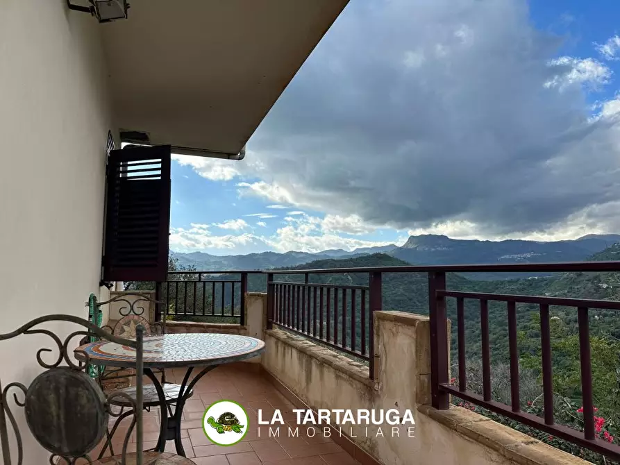 Immagine 2 di Appartamento in vendita  a Savoca