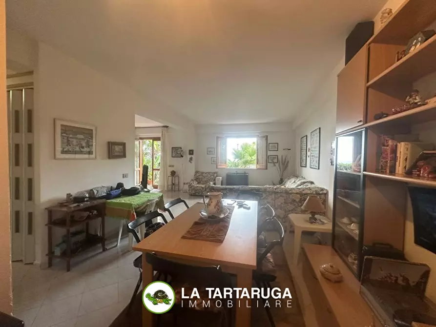 Immagine 5 di Appartamento in vendita  396 a Sant'alessio Siculo