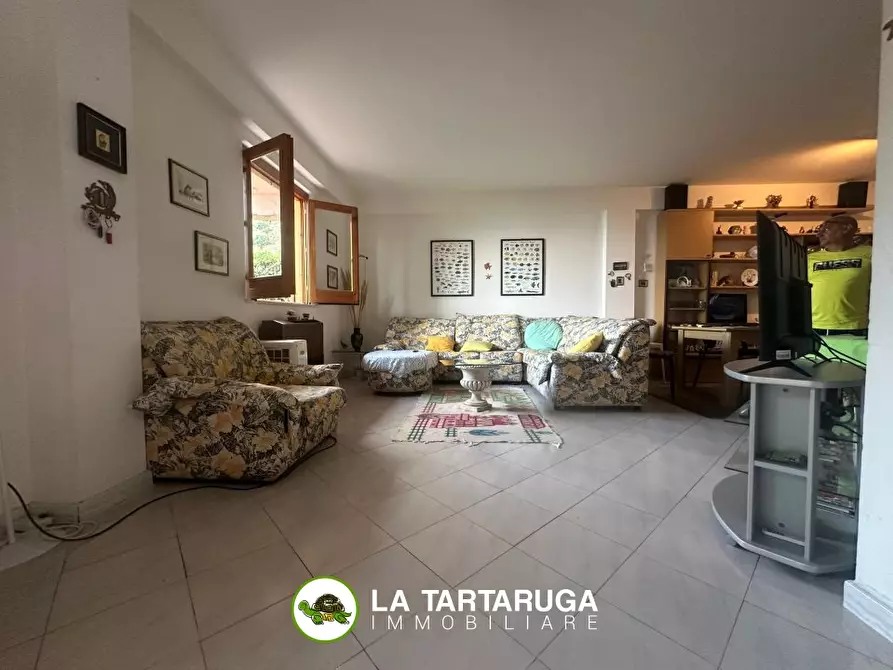 Immagine 4 di Appartamento in vendita  396 a Sant'alessio Siculo