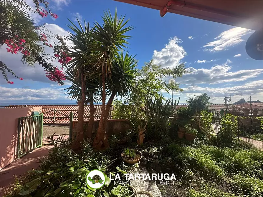 Immagine 1 di Appartamento in vendita  a Sant'alessio Siculo