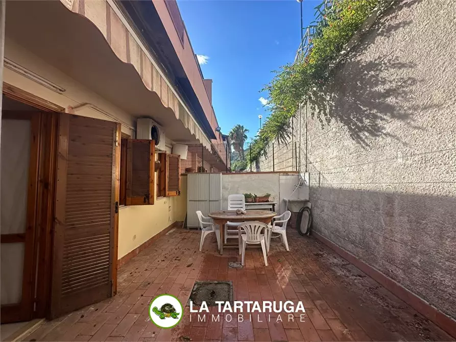 Immagine 9 di Appartamento in vendita  a Sant'alessio Siculo