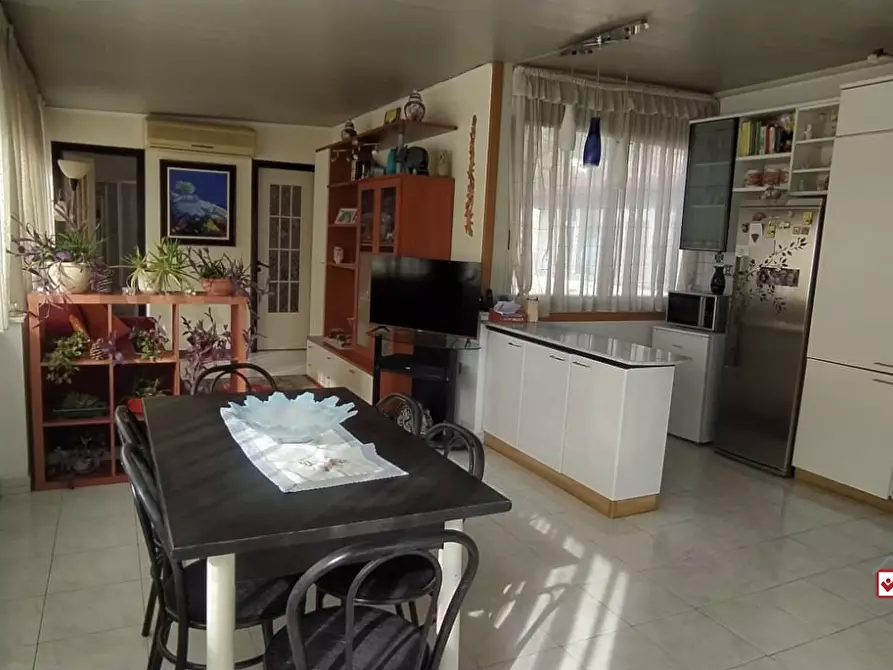 Immagine 3 di Appartamento in vendita  a Messina