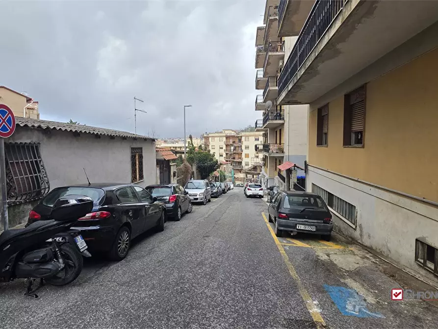 Immagine 4 di Appartamento in vendita  a Messina