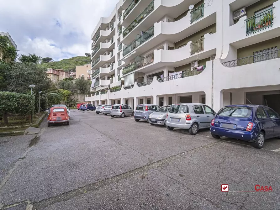 Immagine 3 di Appartamento in vendita  a Messina