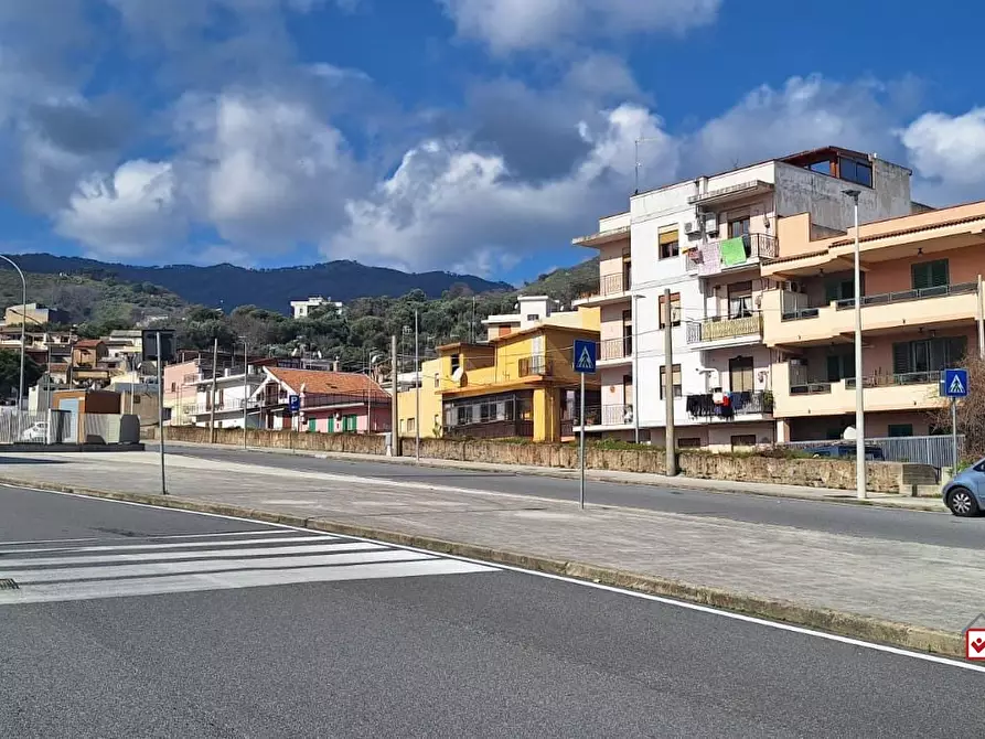 Immagine 2 di Appartamento in vendita  a Messina