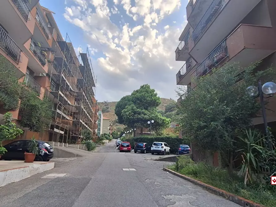 Immagine 2 di Appartamento in vendita  a Messina