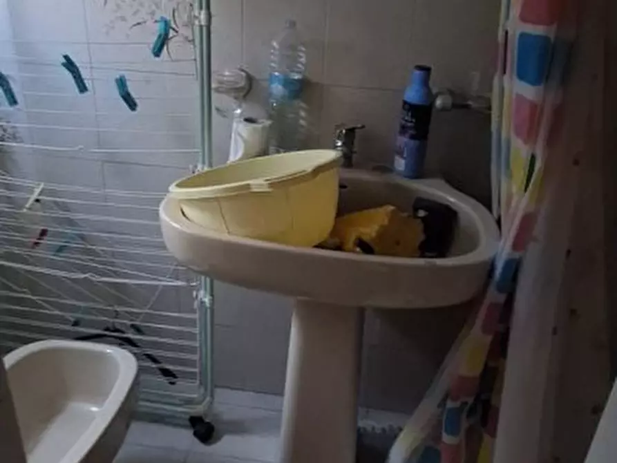 Immagine 10 di Appartamento in vendita  a Messina