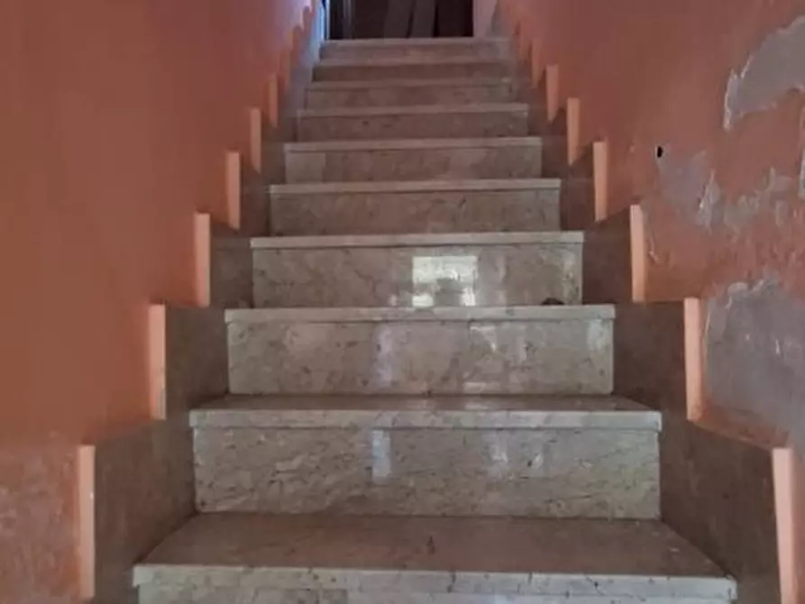 Immagine 9 di Appartamento in vendita  a Messina