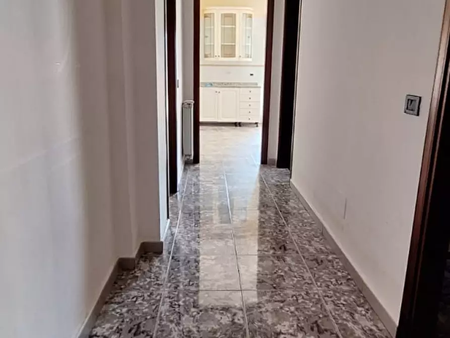 Immagine 10 di Appartamento in vendita  a Messina