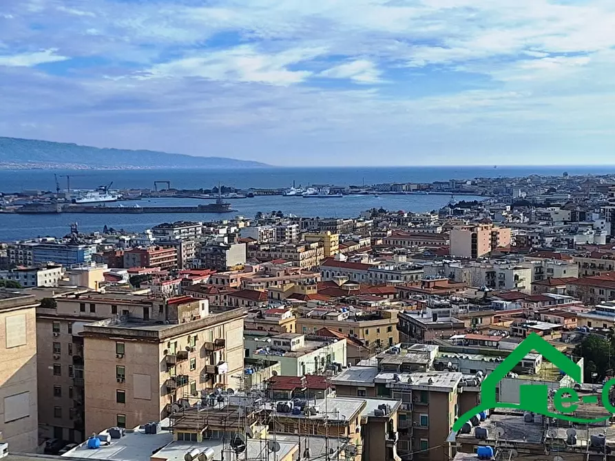Immagine 3 di Appartamento in vendita  a Messina