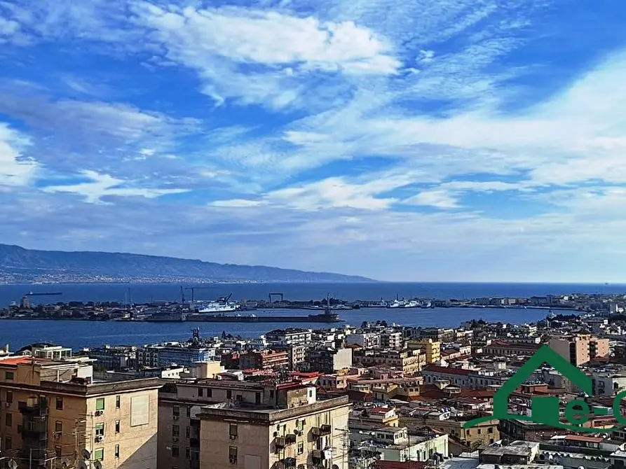Immagine 1 di Appartamento in vendita  a Messina