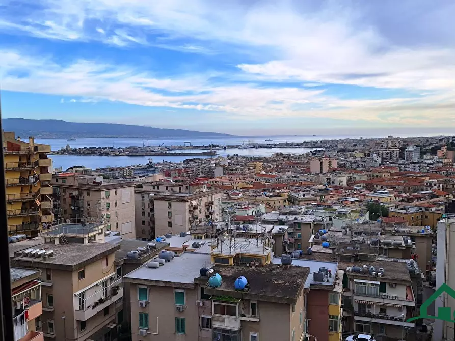 Immagine 10 di Appartamento in vendita  a Messina
