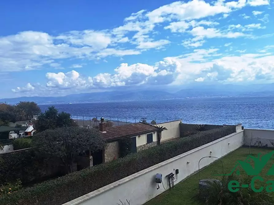 Immagine 10 di Appartamento in vendita  8 a Messina