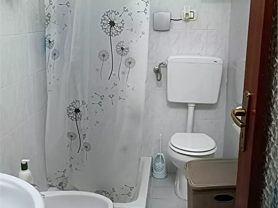 Immagine 10 di Appartamento in vendita  a Messina