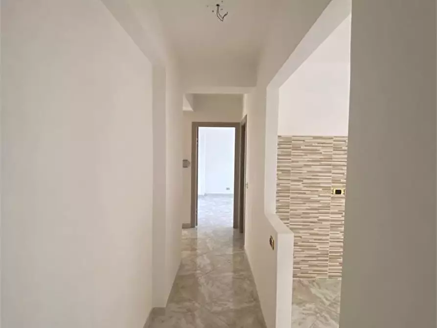 Immagine 3 di Appartamento in vendita  10 a Venetico