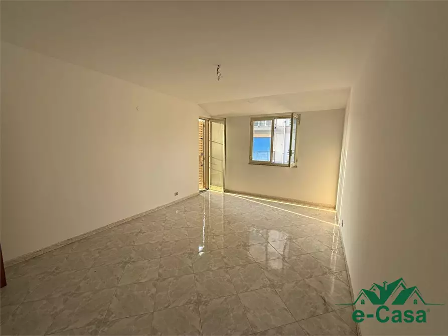 Immagine 8 di Appartamento in vendita  438 a Spadafora